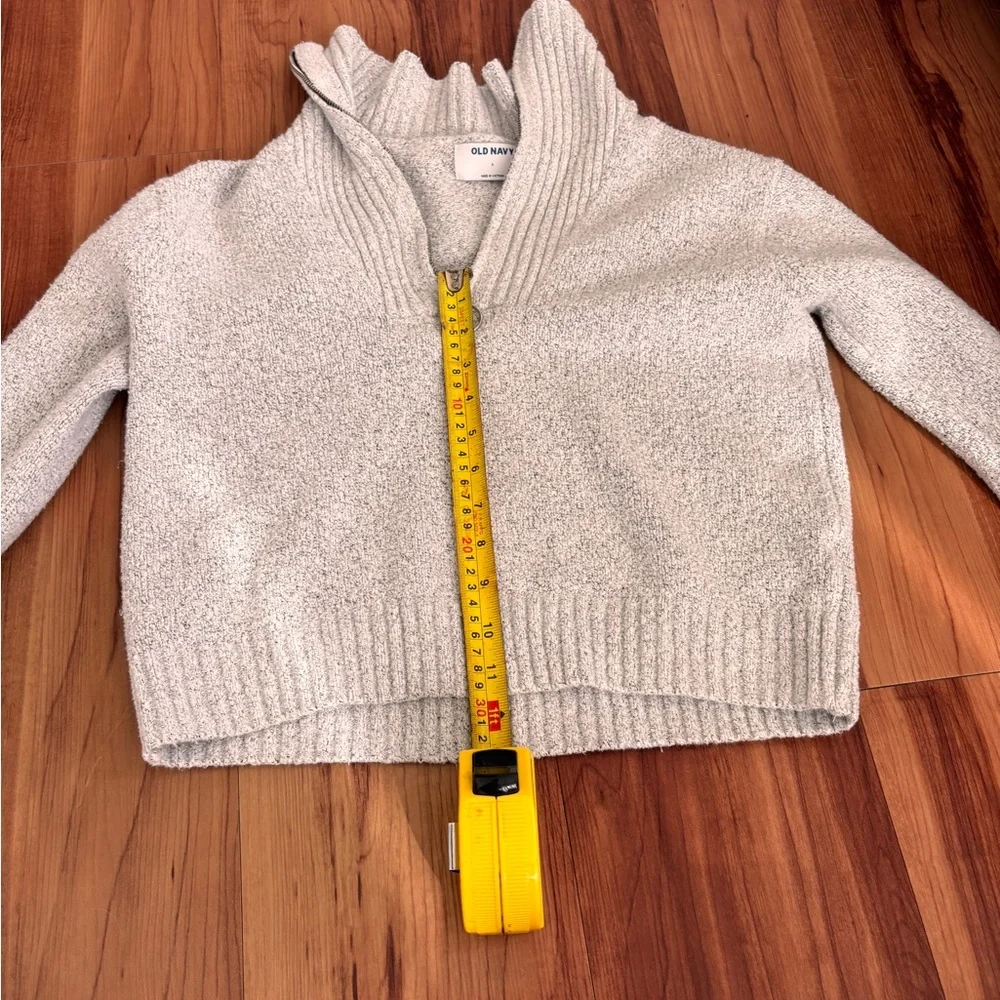 Old Navy Light Gray Zip-Neck Cozy Sweater - Picture 6 of 8